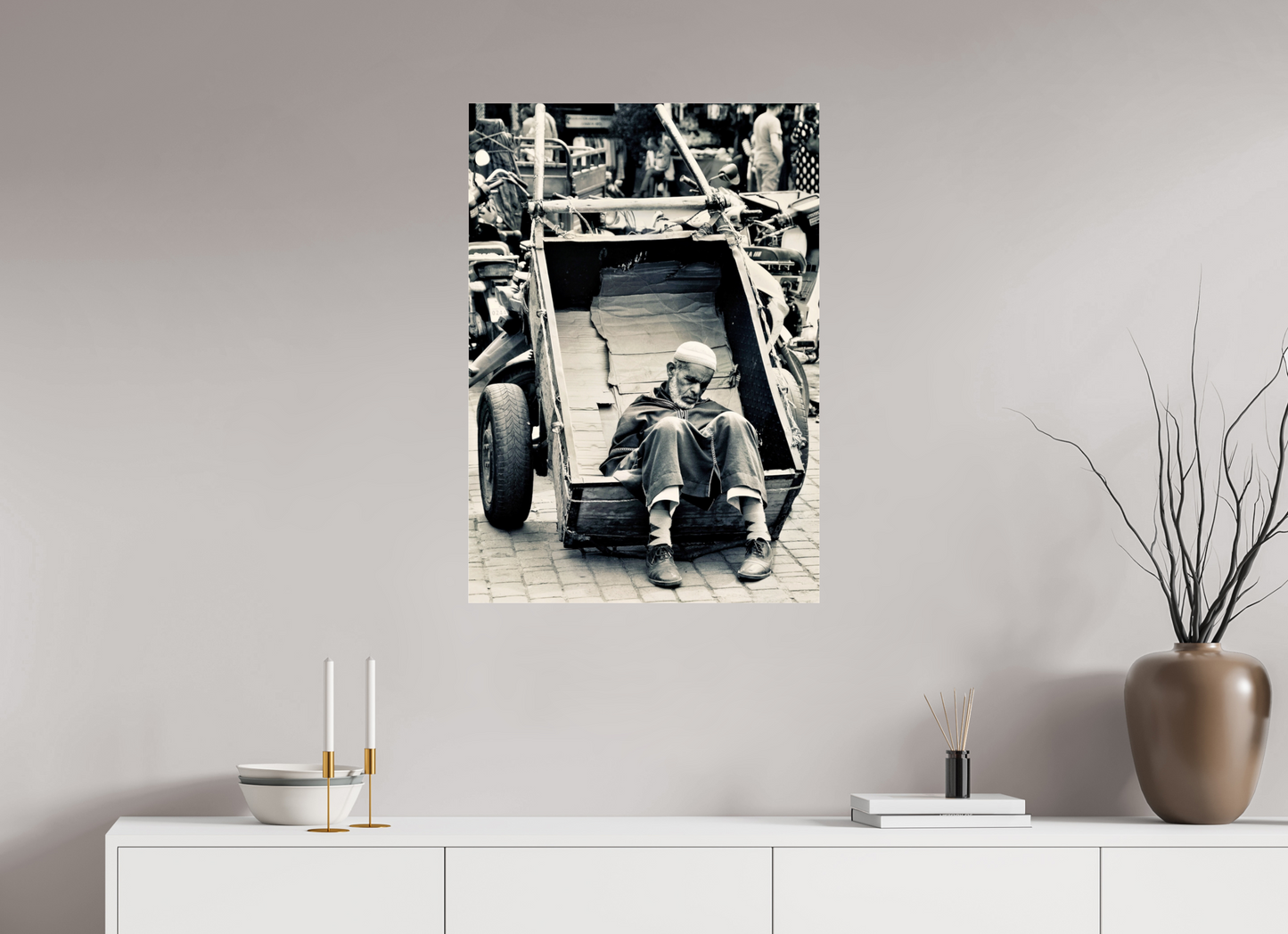 60 x 85,5 cm, Photo Print Under Acrylic Glass Time for a Break - Souks of Marrakech-Morocco; by J. Schleenbecker; Collection Colors of Marrakech; Copyright 2025. Fine Art Photo Print under Acrylic glass; Art Box Aluminium Frame 50 mm.