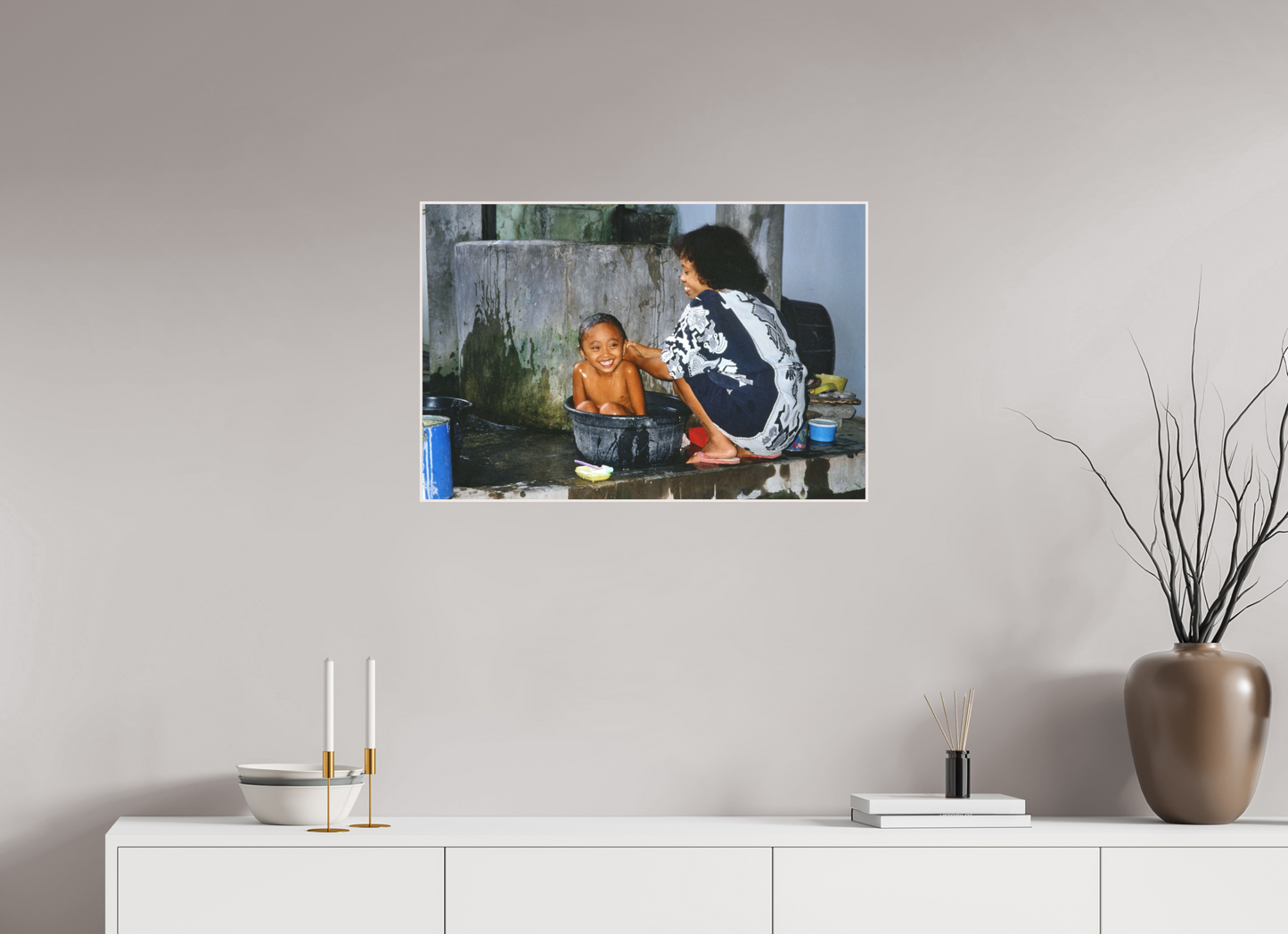 75 x 50 cm, Foto Abzug hinter Acrylglas Matt; Art Box aus Massivholz 4 mm Ahorn weiß Happy Market Kids Vol. 1; Fine Art Photo Print under Acrylglass