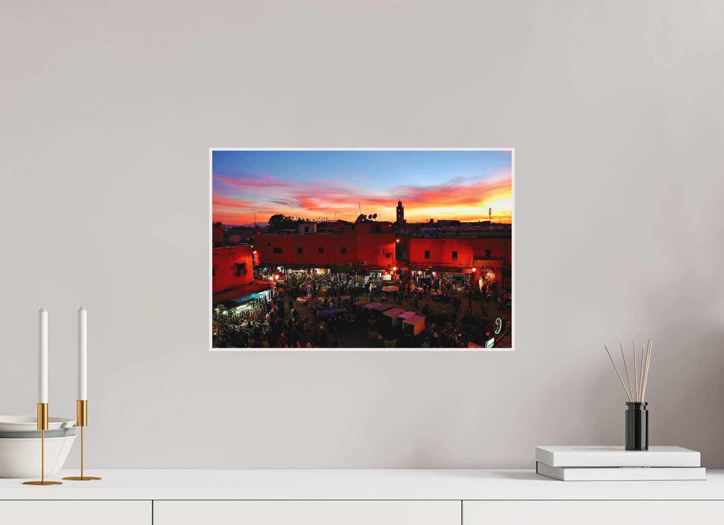 45,5 x 30 cm, Foto Abzug hinter Acrylglas Matt; Art Box aus Massivholz 4 mm Ahorn weiß Magic Sunset in the Medina Vol. 2- Marrakech. Fine Art Photo Print under Acrylic Glas; P