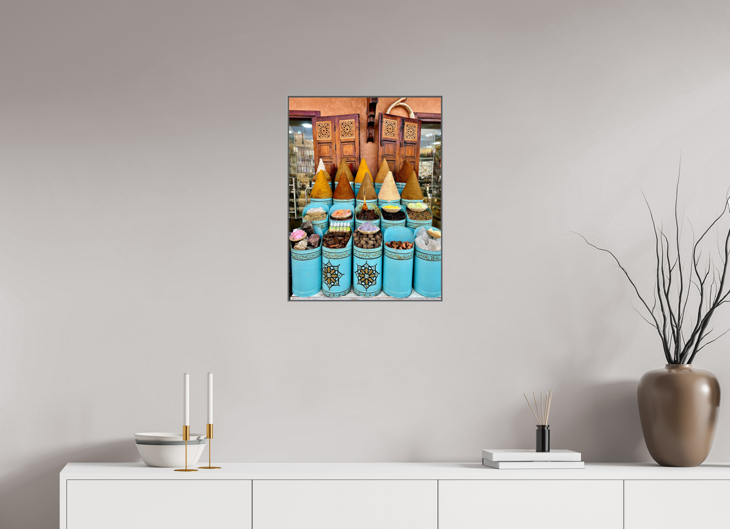45 x 60 cm, Art Box 50 mm - Aluminium Rahmen - Foto-Abzug hinter Acrylglas - printed and designed by Whitewall Colors and Spices Vol. 7 - Souks of Marrakech; Photo Art Print under Acrylic Glass; Phto by J. Schleenbecker, Copyright 2025.