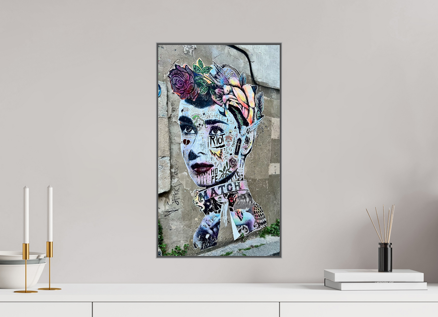 30 x 52,2 cm, Art Box 50 mm - Aluminium Rahmen - Foto-Abzug hinter Acrylglas - printed and designed by Whitewall Free Lady from Montmartre - Street Pop Art Vol. 2 - Fine Art Photo Print under Acrylic Glass