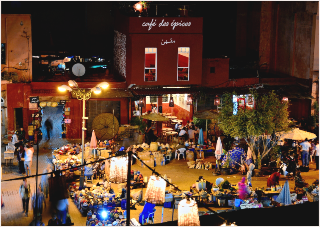 Main image Place des Epices Marrakech at Night; Smalll, hidden Market square in the Souks of Marrakech Medina, Photo by Jörg Schleenbecker; Copyright 2025
