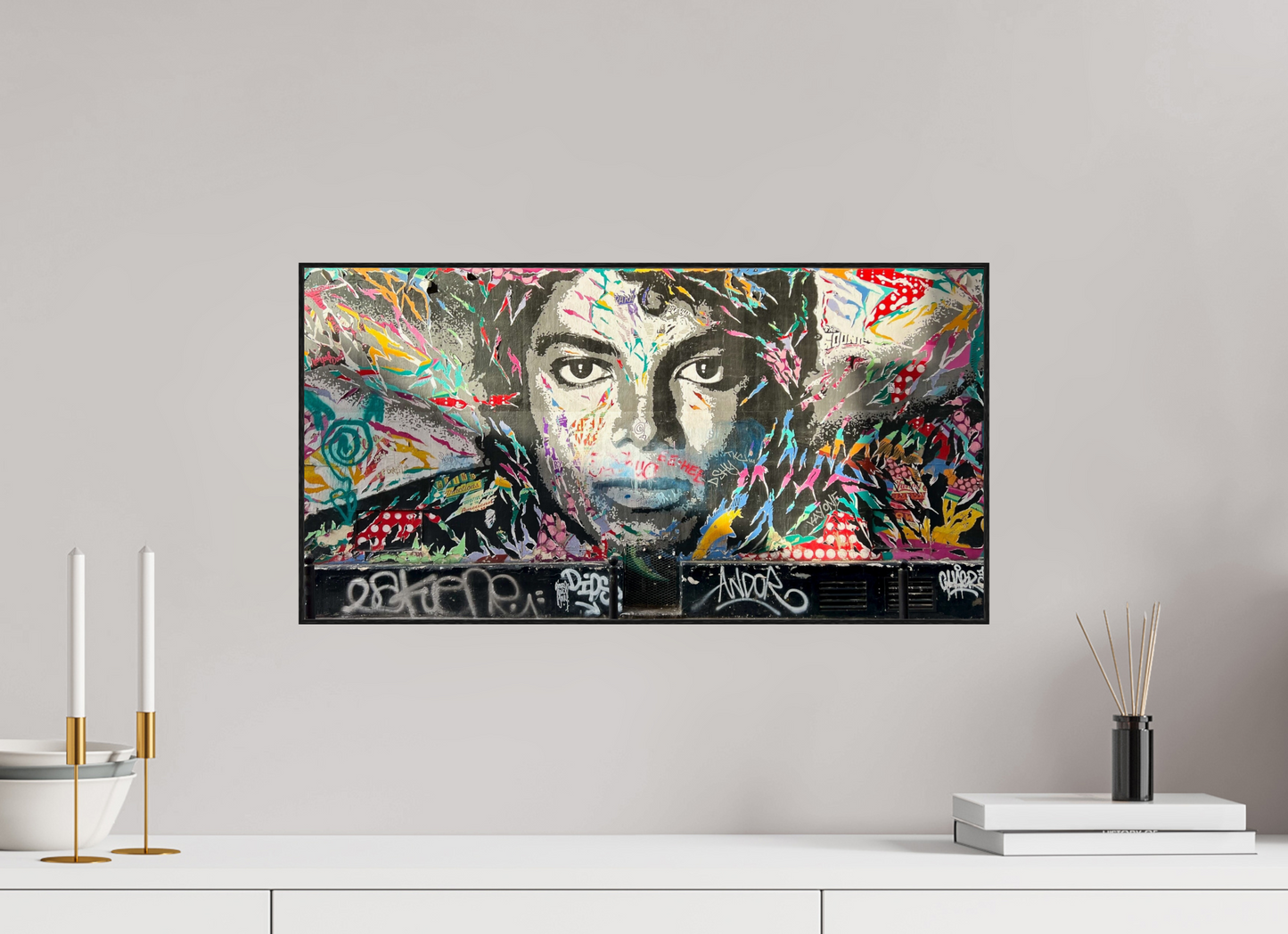 58 x 30 cm, Foto-Abzug hinter Acrylglas glänzend - ArtBox aus Massivholz 4 mm, Eiche schwarz The King of Pop Vol. 1 - Collection "Graffiti Street Art meets Marrakech" - Photo Art Print under Acrylic Glass; Various Frame Options