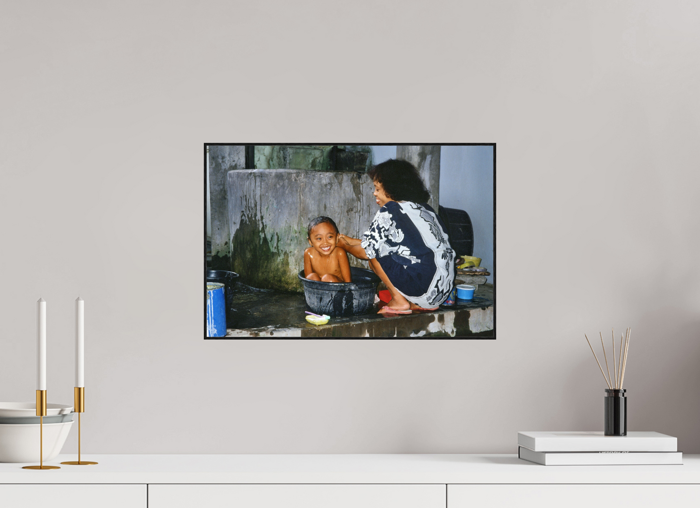 45 x 30 cm, Foto-Abzug hinter Acrylglas glänzend - ArtBox aus Massivholz 4 mm, Eiche schwarz Happy Market Kids Vol. 1; Fine Art Photo Print under Acrylglass