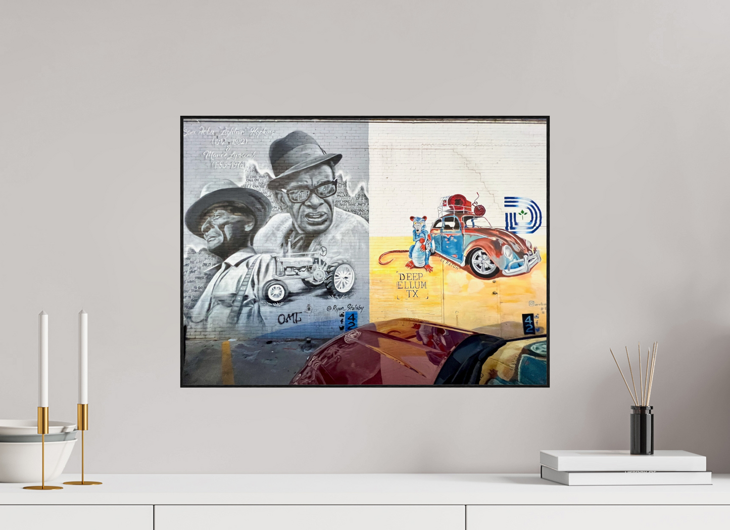 54,7 x 40 cm, Foto-Abzug hinter Acrylglas glänzend - ArtBox aus Massivholz 4 mm, Eiche schwarz Deep Ellum TX Street Art Vol. 1 - Collection "Graffiti Street Art meets Marrakech" - Photo Art print under Acrylic Glass;