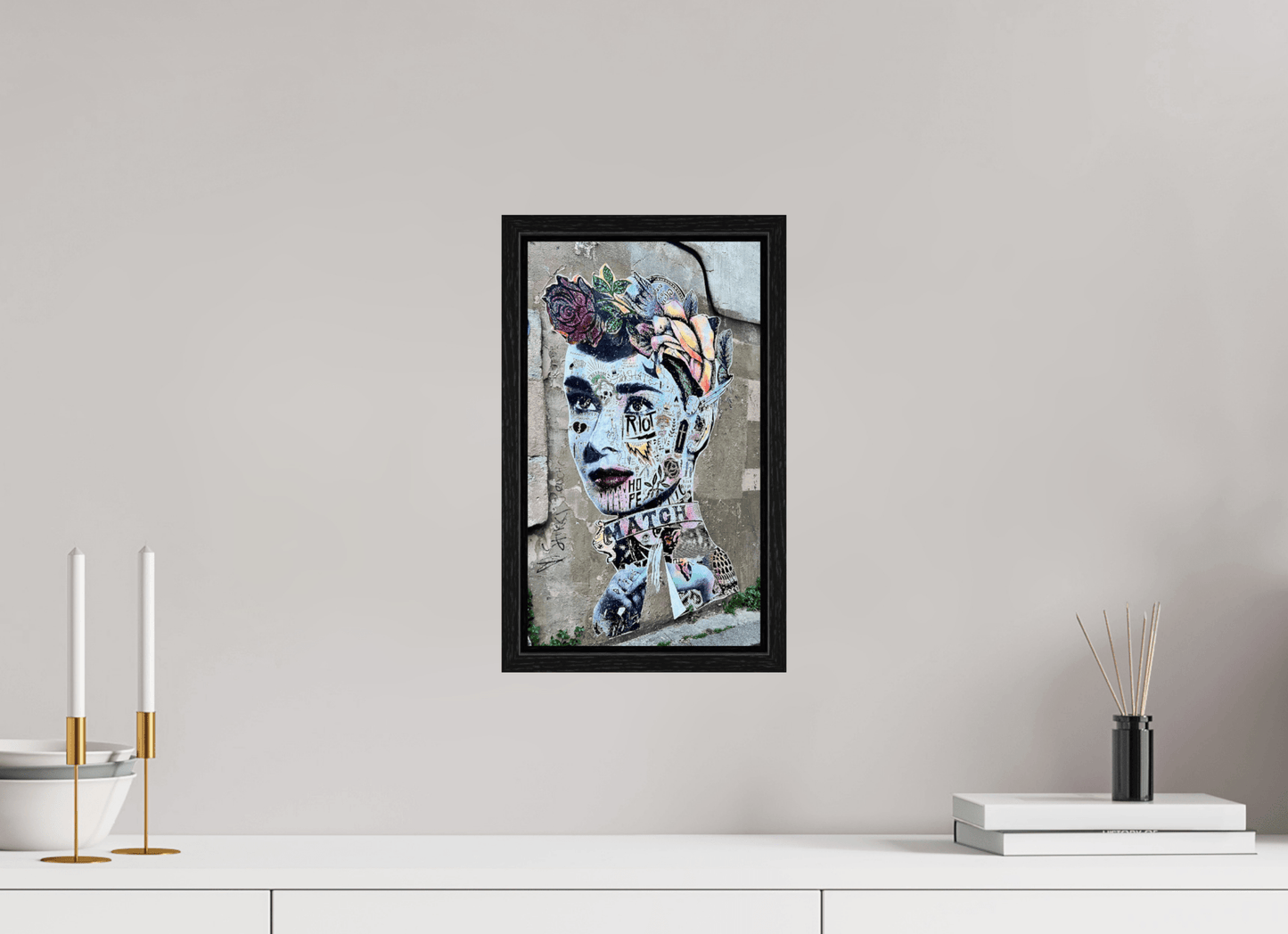 Free Lady from Montmartre - Street Pop Art Vol. 2 - Fine Art Photo Print under Acrylic Glass - Colors of Marrakech - Photo Art Gallery