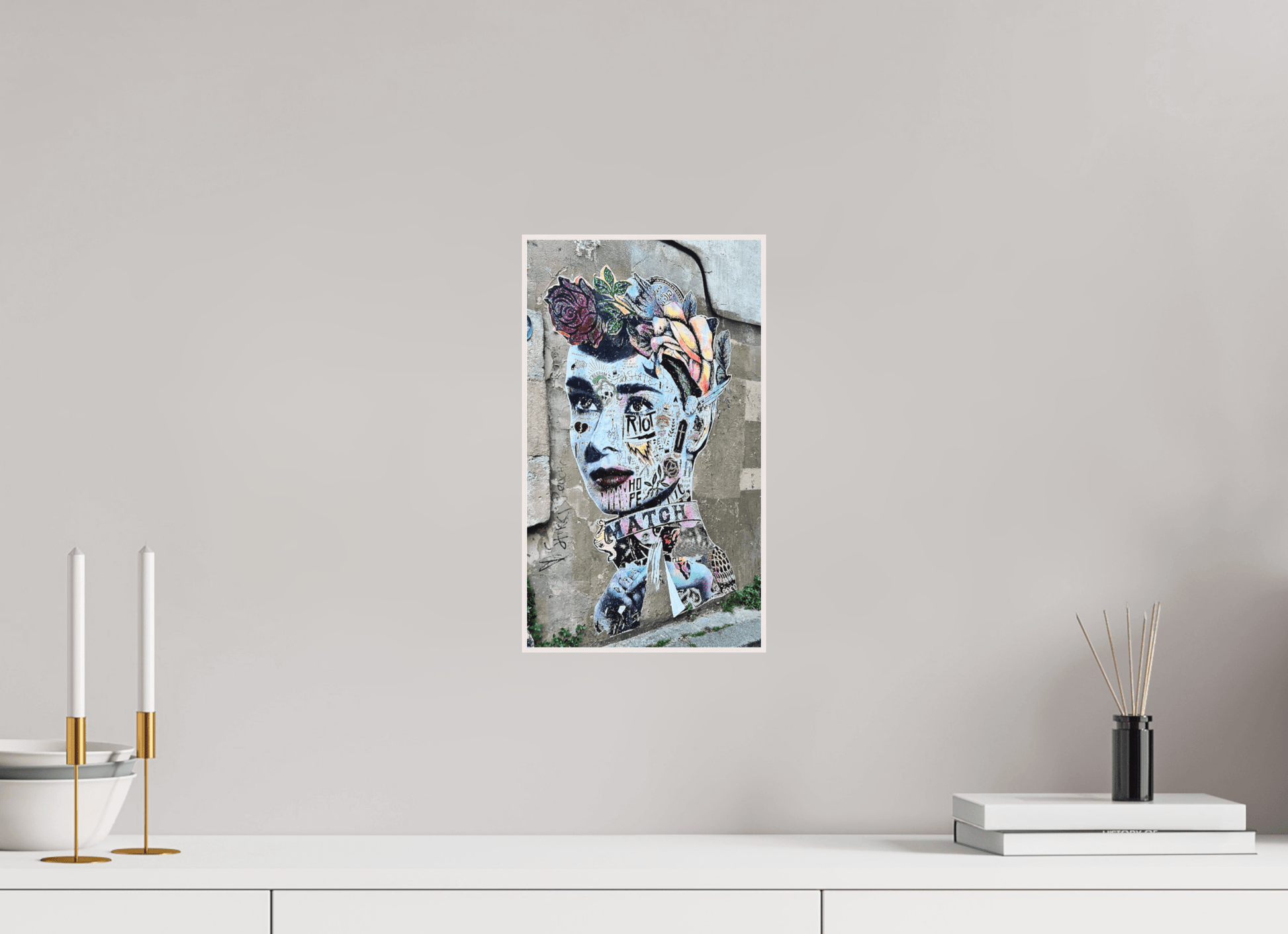 Free Lady from Montmartre - Street Pop Art Vol. 2 - Fine Art Photo Print under Acrylic Glass - Colors of Marrakech - Photo Art Gallery