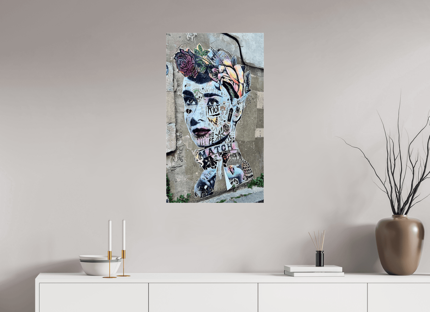 Free Lady from Montmartre - Street Pop Art Vol. 2 - Fine Art Photo Print under Acrylic Glass - Colors of Marrakech - Photo Art Gallery