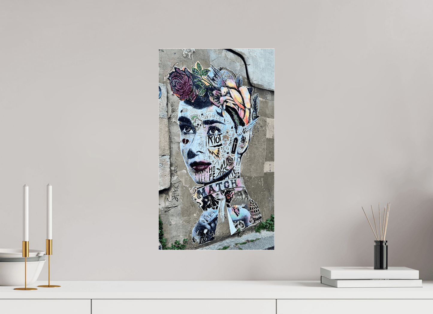 Free Lady from Montmartre - Street Pop Art Vol. 2 - Fine Art Photo Print under Acrylic Glass - Colors of Marrakech - Photo Art Gallery