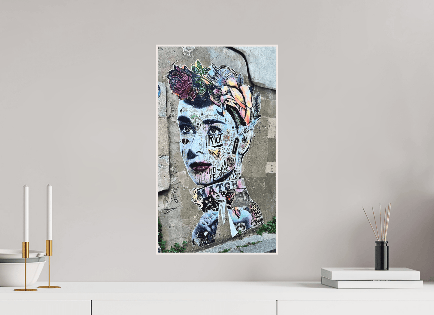 Free Lady from Montmartre - Street Pop Art Vol. 2 - Fine Art Photo Print under Acrylic Glass - Colors of Marrakech - Photo Art Gallery