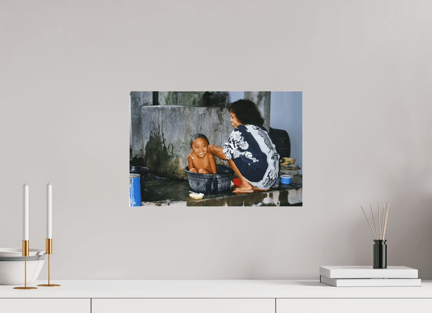 Happy Market Kids Vol. 1; Market Scene Sumatra - Inonesia; Fine Art Photo Print under Acrylglass - Colors of Marrakech - Photo Art Gallery